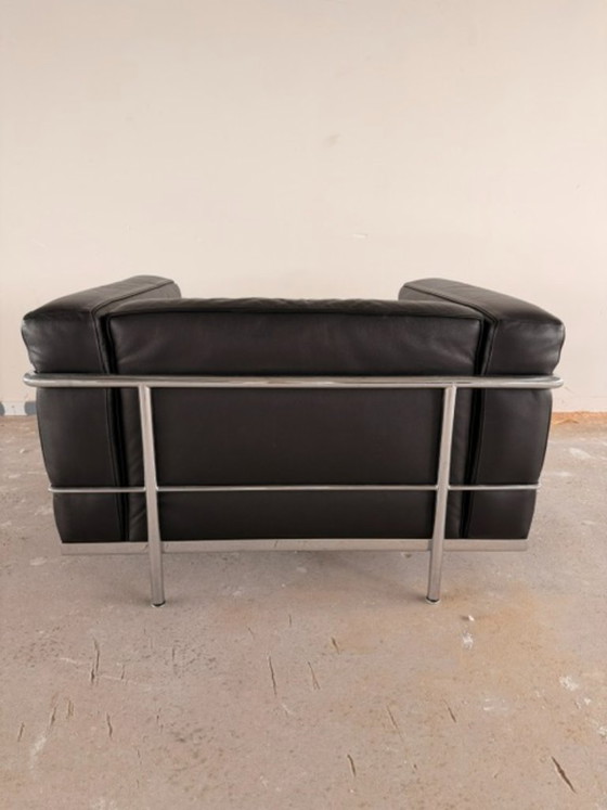 Image 1 of Divano Cassina LC3