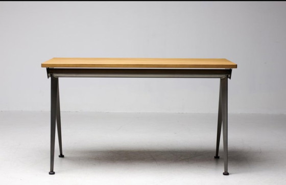 Jean Prouvé Direction Desk “Compass” Limited Edition – RAW Steel & Natural Oak | Vitra – Dining tables, Wood (photo 8 of 12)