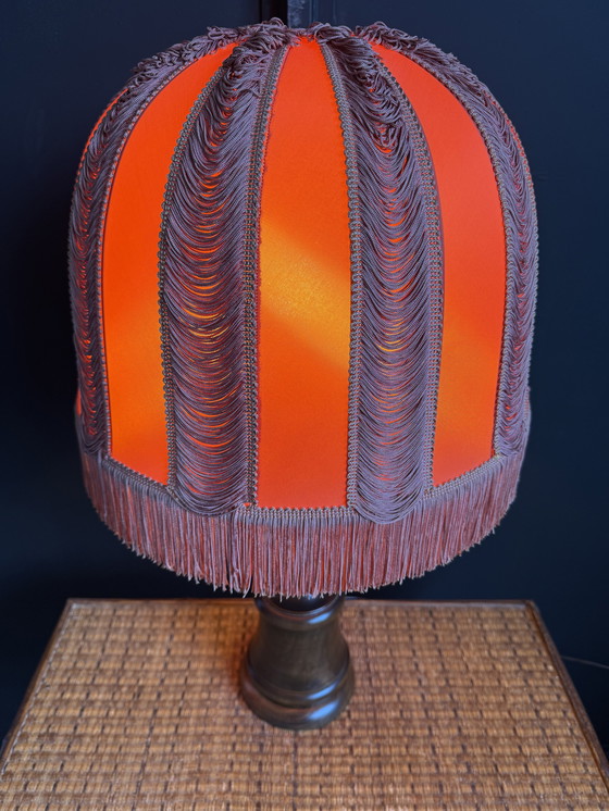 Image 1 of Gran lámpara de los años 60 en forma de campana con pantalla con flecos