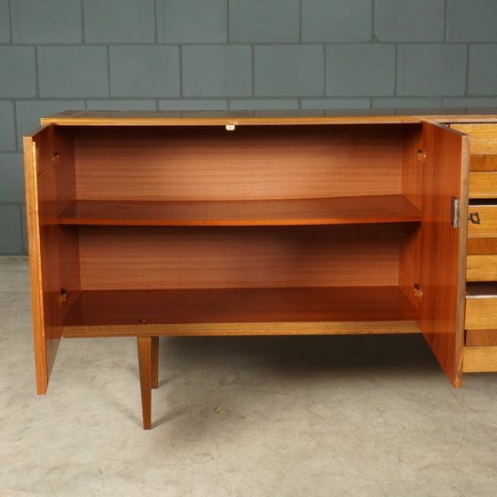 Image 1 of Vintage notenhouten sideboard – Otto Schmidt Möbelfabrik – jaren 60