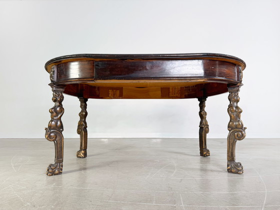 Image 1 of Original table à manger néo-baroque en bois sculpté Table antique