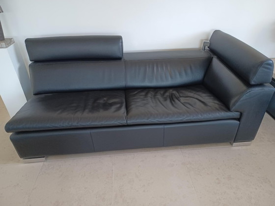 Image 1 of Leolux sofa set, model Howlazy, in black aniline leather and polished aluminum legs.