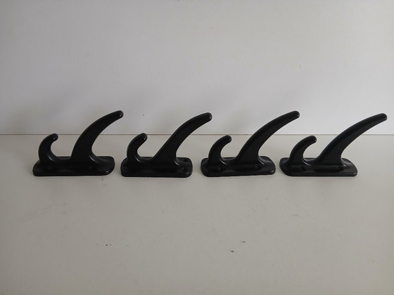 Coat hooks 4 pcs – bakelite – Philite – vintage – Coat racks, Other (photo 2 of 6)