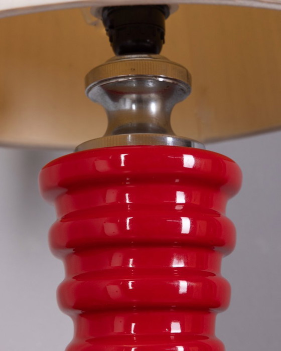 Image 1 of LAMPADA DA TAVOLO VINTAGE ANNI 70 IN CERAMICA ROSSA DESIGN ITALIANO