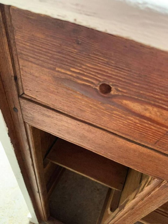 Image 1 of Contatore bianco con meccanismo per monete in ottone