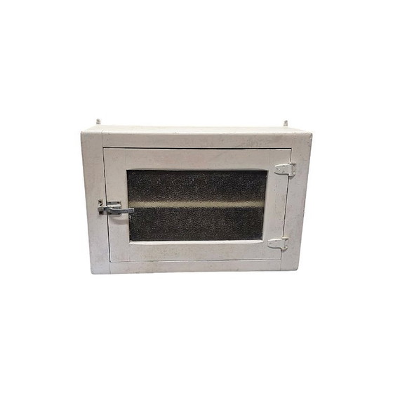 Image 1 of Alter antiker hölzerner Hängemedizinschrank, erste Hälfte des 20. Jahrhunderts