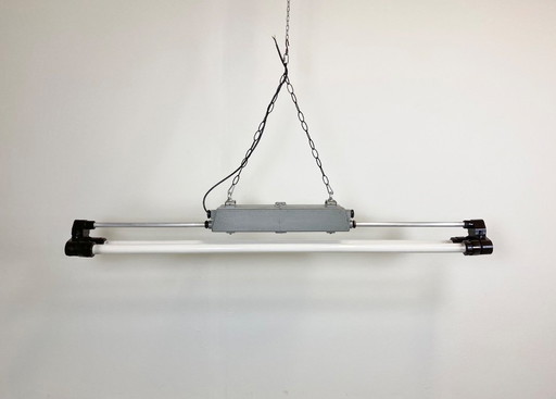 Lampada tubolare grigia industriale di Elektrosvit, anni '70