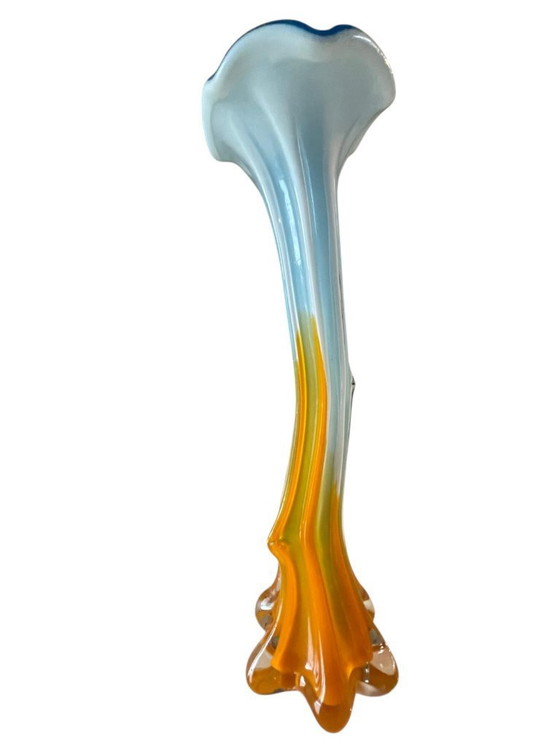 Image 1 of Vintage Italiaanse vaas van kunstglas – Empoli-stijl, opaalblauw en amberkleurig (midden van de 20e eeuw)