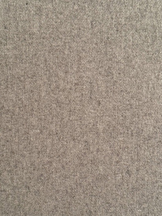 Image 1 of BuzziSpace Totem Wedge Large Fabric – Acoustic element