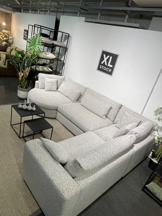 Image 1 of XL STOCK U-Bank