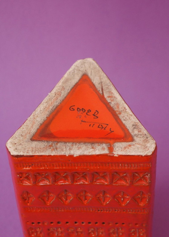 Image 1 of Vaso triangolare in ceramica arancione, Bitossi anni '60