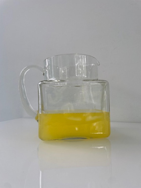 Image 1 of Jarra de cristal de diseño, forma cúbica, 1,5 L, soplada a mano.