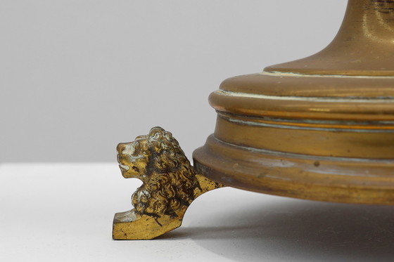 Image 1 of Gran candelabro de iglesia antiguo de cobre decorado, Francia ca. 1900