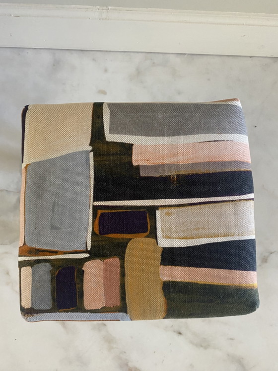 Image 1 of Tabouret recyclé avec tissu de créateur