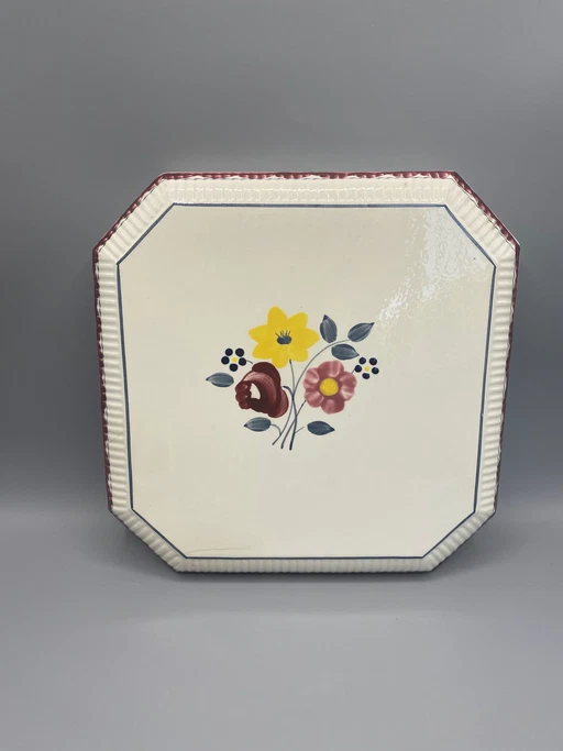 Sottopentola ottagonale in maiolica di Digoin, con decorazione a bouquet floreale. – decoratieve objecten