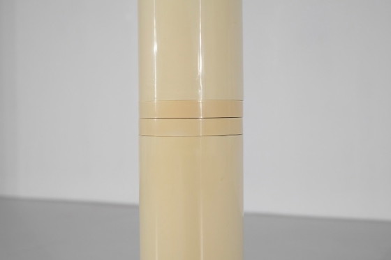 Space Age Coat rack in cream plastic, Anonima Castelli, Creme (photo 10 of 15)