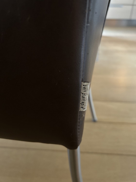 Image 1 of 4 bruin lederen eetkamerstoelen 