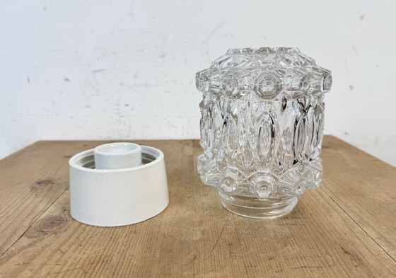 Image 1 of Lampada da soffitto vintage in porcellana bianca, anni '70