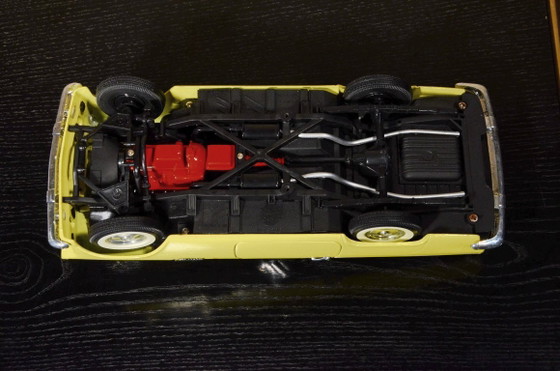 Ford Thunderbird Classic Bird, Baujahr 1955, im Maßstab 1:18, gelb – Dekorative Objekte, Metal, Plastic (photo 4 of 6)