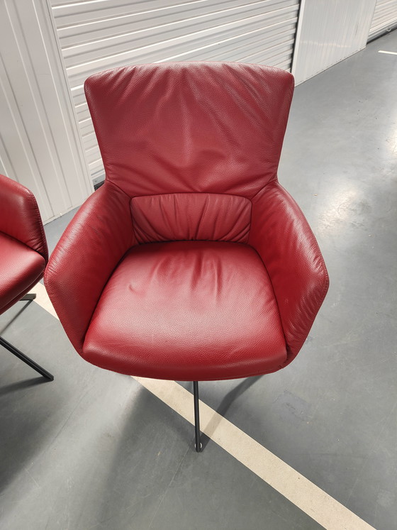 Image 1 of Set van 4 rood lederen  Bert Plantagie Eetkamerstoel Aida met arm Legere leer