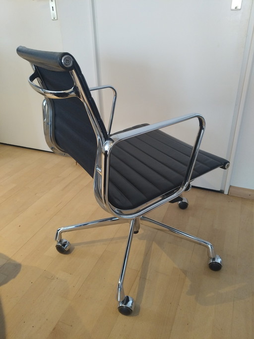 Silla de oficina Gay Aulenti (Pipistrella)