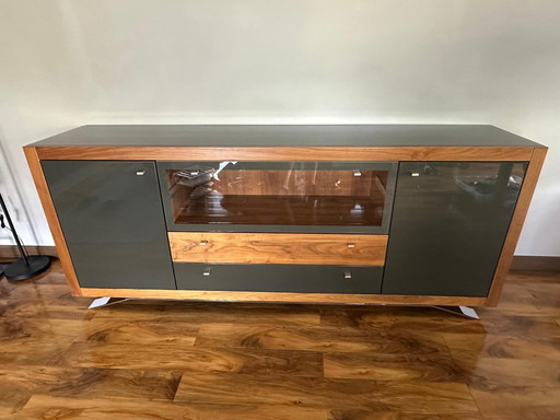 Hülsta Xelo Walnoot Hout En Grijs Glas Dressoir