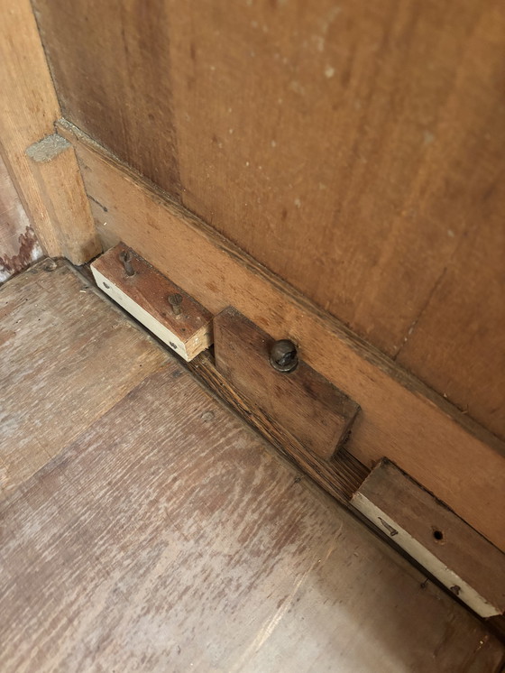 Image 1 of Brocante kledingkast