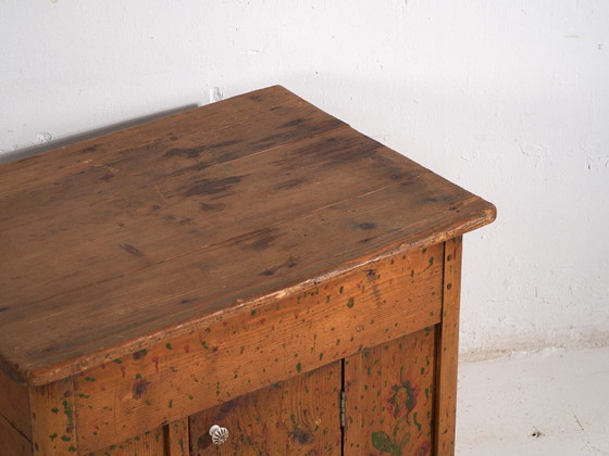 Antique kitchen cabinet with floral details (c.1920) #7 – Storage cabinet, Rustic (photo 14 of 40)