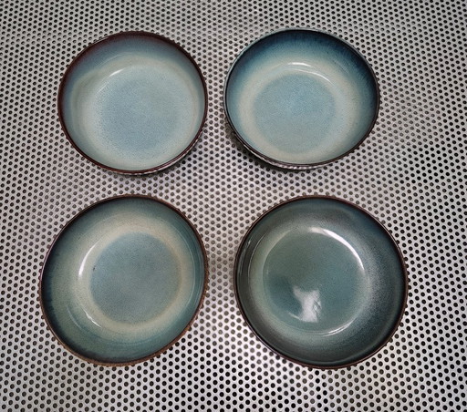 Ensemble de 4 bols en faïence bleue