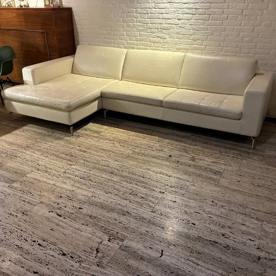 Image 1 of Canapé d'angle Natuzzi en cuir blanc crème avec méridienne