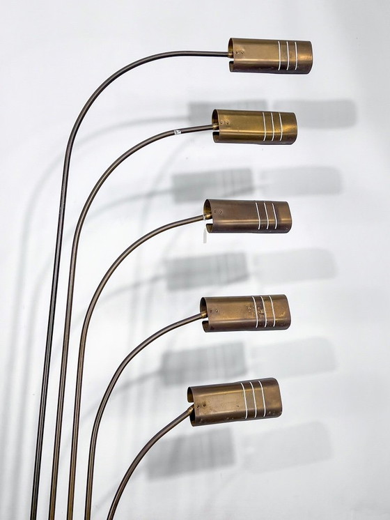 Image 1 of Goffredo Reggiani attribué. Lampadaire en laiton et travertin. Italie, années 1960