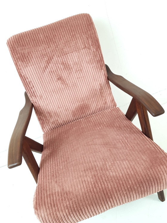 Image 1 of Vintage teak houten fauteuil | fauteuiltje roze nieuw