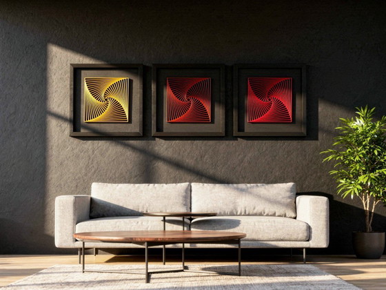 Image 1 of 3D-gedrucktes geometrisches Spiralkunstwerk – Seiden-PLA auf Leinwand – Gerahmte, limitierte Auflage (2026)