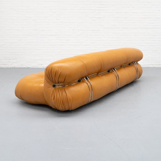 Image 1 of Canapé trois places Cassina Soriana Afra & Tobia Scarpa