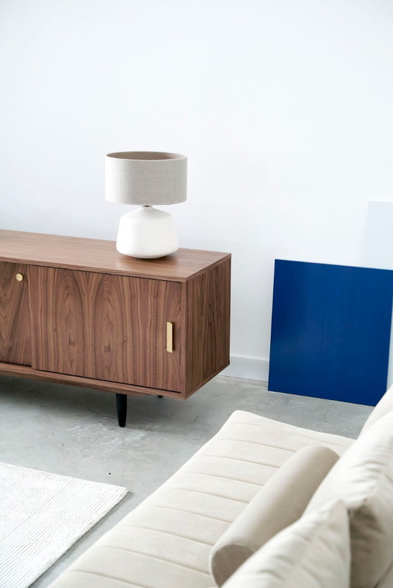 Image 1 of Notenhouten dressoir met schuifdeur O-S04