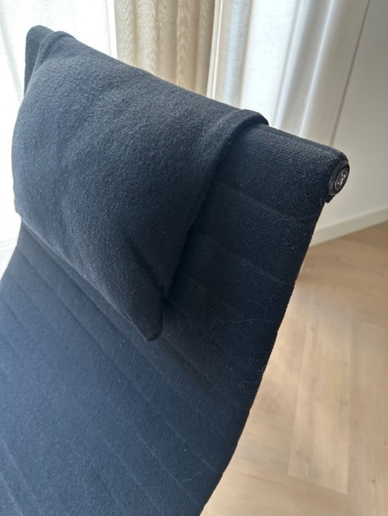 Image 1 of Taburete Herman Miller EA 124, de Charles y Ray Eames