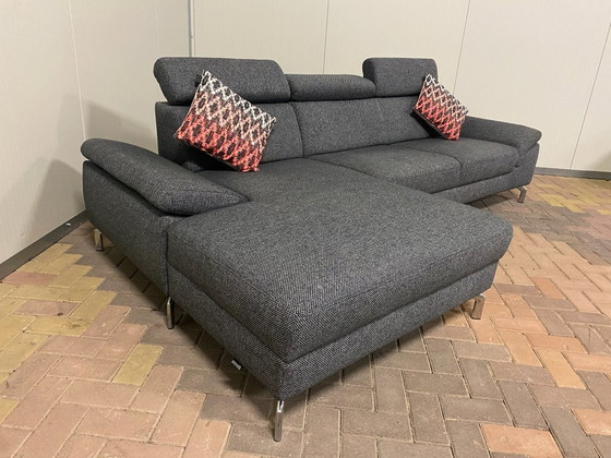 Image 1 of Sofá esquinero Montel de tela gris – Reposacabezas ajustables – Espacioso y cómodo