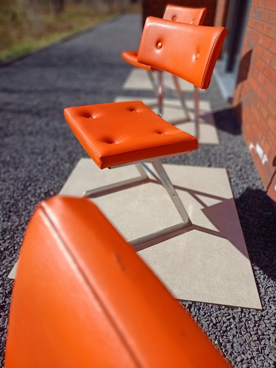 Image 1 of Sillas en zigzag