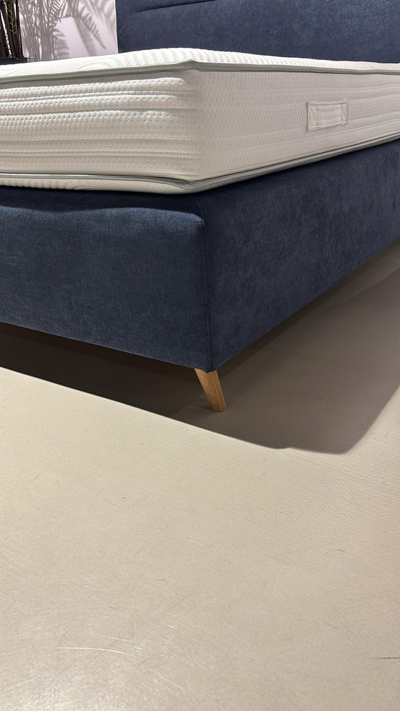 Image 1 of Somier Narvik