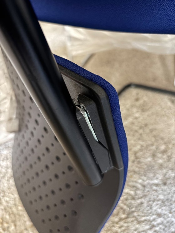Image 1 of 4 x Viait visitor chair cantilever F2 fabric blue black plastic cover at the back