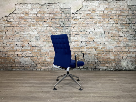 Image 1 of Vitra ID Trim Konferenz