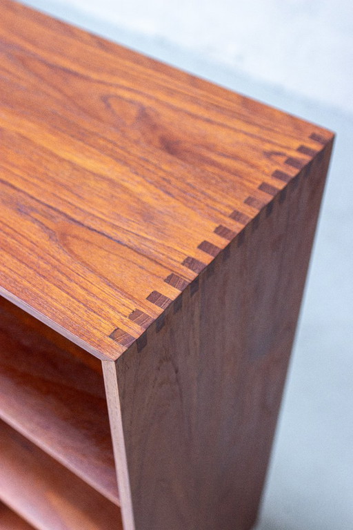 Estantería, cómoda y aparador de Peter Hvidt, estilo vintage, de teca maciza. – boekenkasten, Wood (photo 2 of 21)