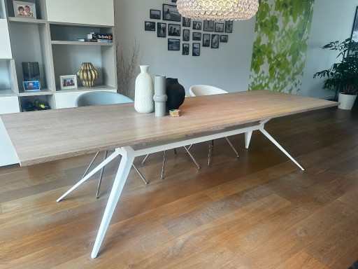 Seuren Zwaan Eettafel 300x100cm