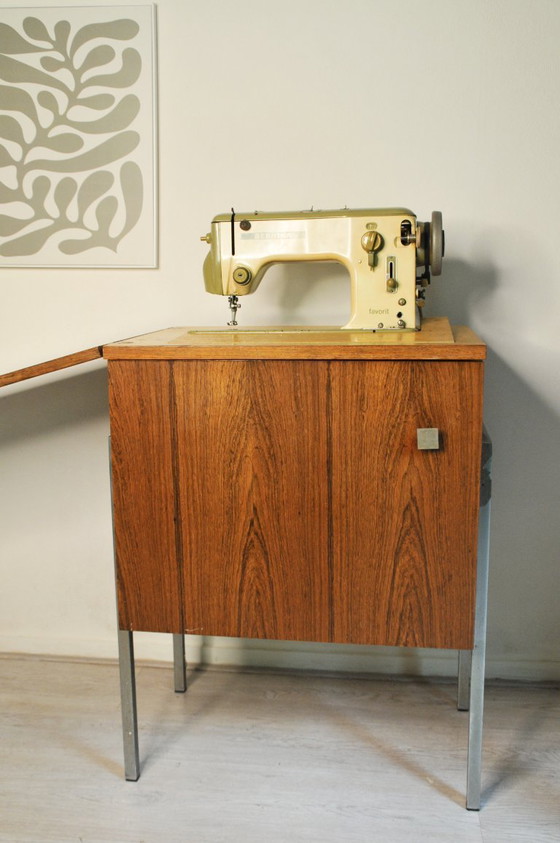 Image 1 of Bernina Favorit Mobili per cucire - Mobile in teak vintage degli anni '60/'70 mobile per giradischi