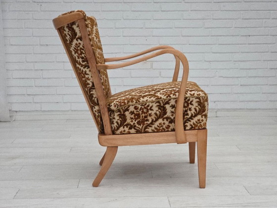 Image 1 of Années 1960, design danois d'Alfred Christensen, fauteuil, modèle 177, velours d'ameublement, bois rénové.