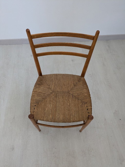 Authentique chaise Chiavarina en bois naturel avec assise en paille tressée - Icône du design artisanal italien
