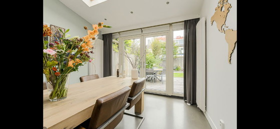 Image 1 of 6 cognac leather dining chairs Goossens