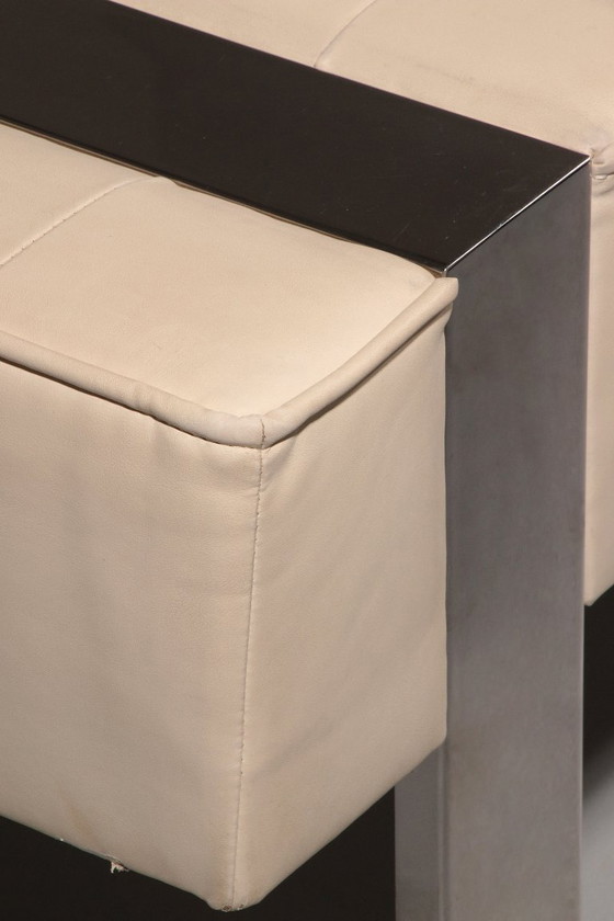 Image 1 of Lederen bank met chromen onderstel, afkomstig uit Duitsland, 1980.