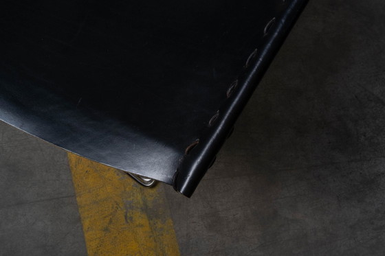 Image 1 of Pierre Paulin - Sedia a farfalla F675