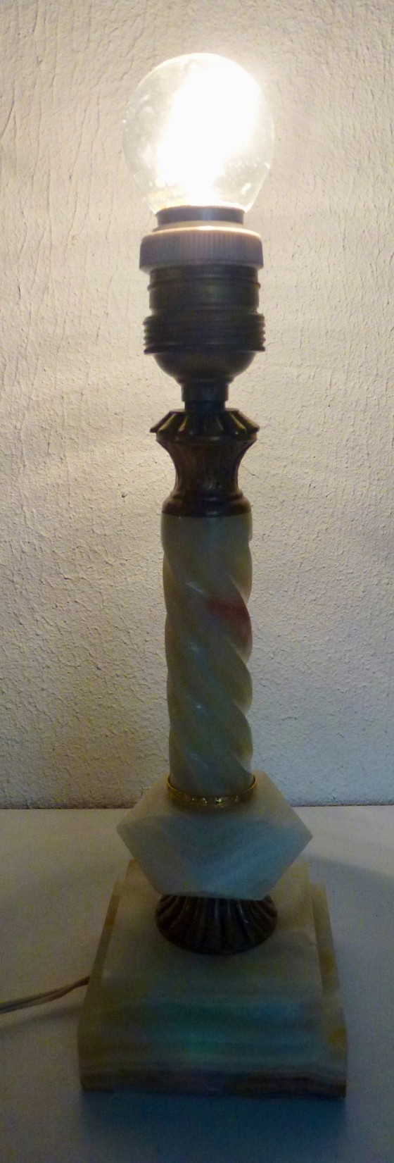 Image 1 of Base per lampada da tavolo vintage in marmo e onice.